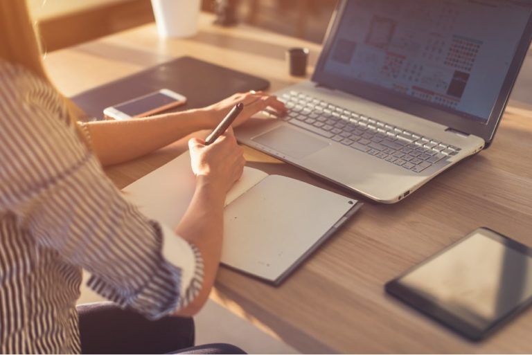 Abogado TIC empresarios asesoria-min